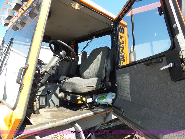 image for item AL9143 2004 Tucker Terra 2000D1-26-5 Sno-Cat trail groomer