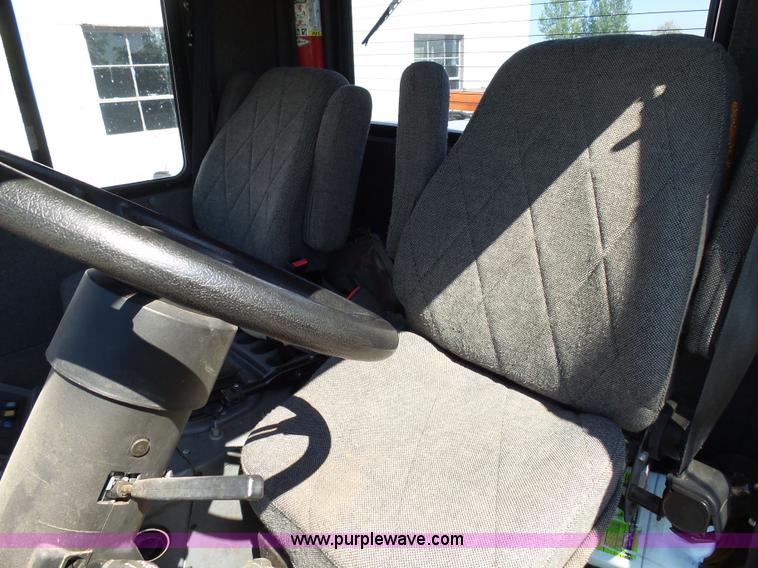 image for item AL9143 2004 Tucker Terra 2000D1-26-5 Sno-Cat trail groomer