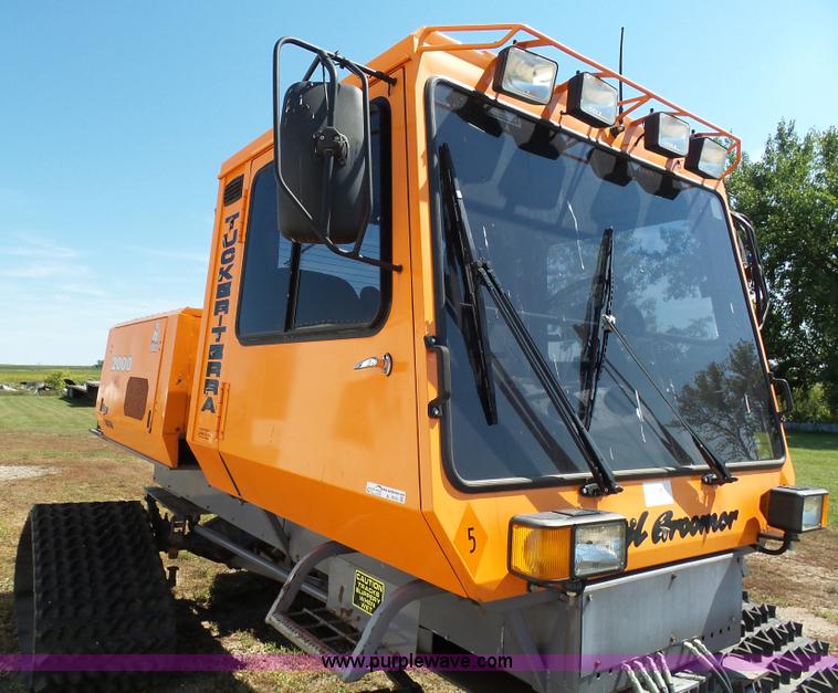 image for item AL9143 2004 Tucker Terra 2000D1-26-5 Sno-Cat trail groomer