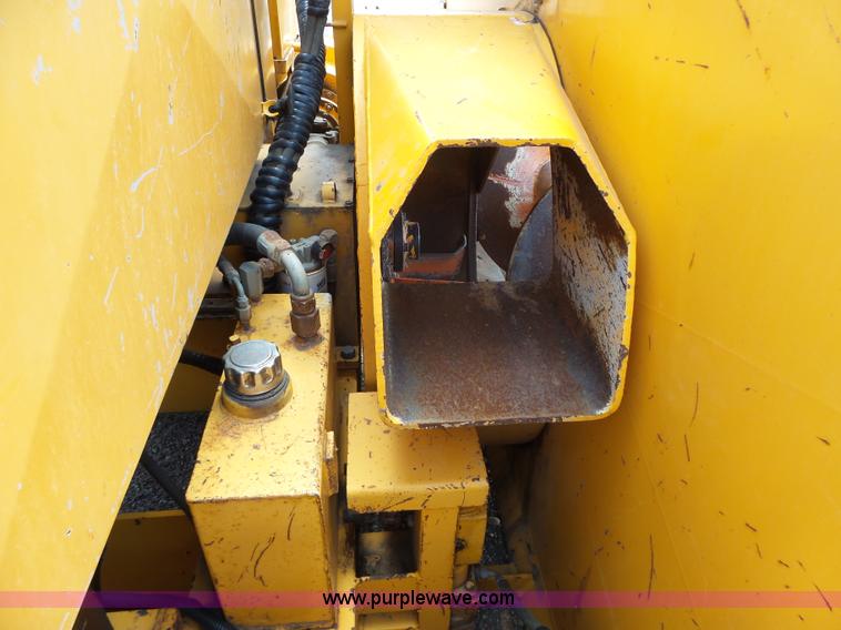 image for item DA2750 1997 Tenco TC-272LM snow blower