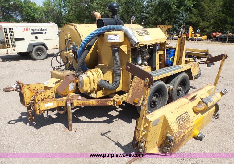 image for item DA2752 1997 Rosco RA200 pot hole patcher