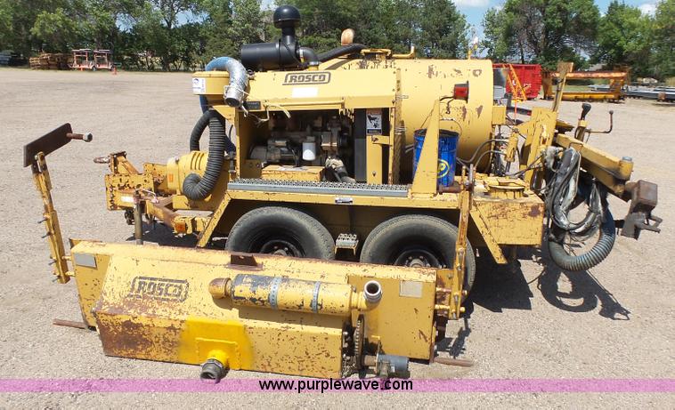 image for item DA2752 1997 Rosco RA200 pot hole patcher