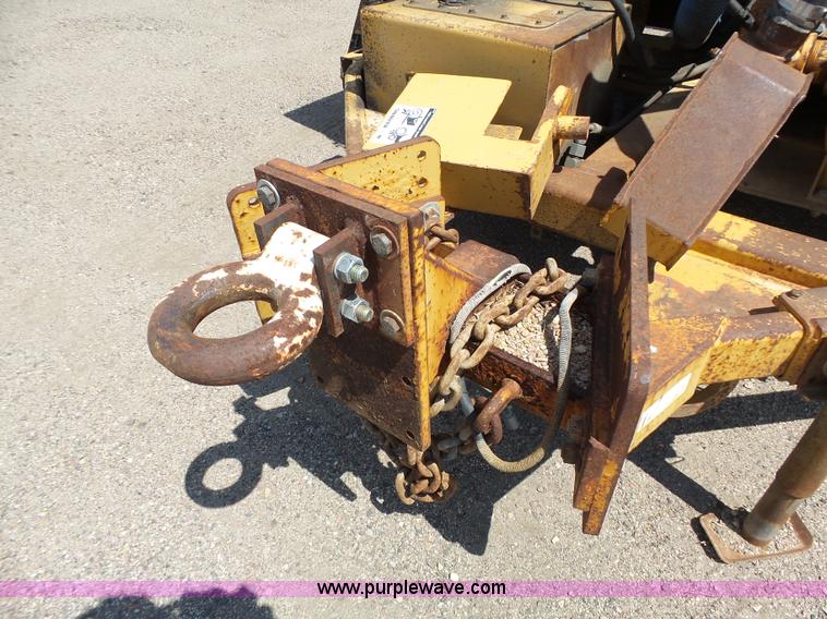 image for item DA2752 1997 Rosco RA200 pot hole patcher