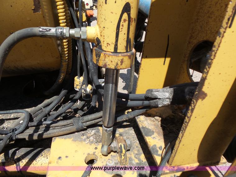 image for item DA2752 1997 Rosco RA200 pot hole patcher