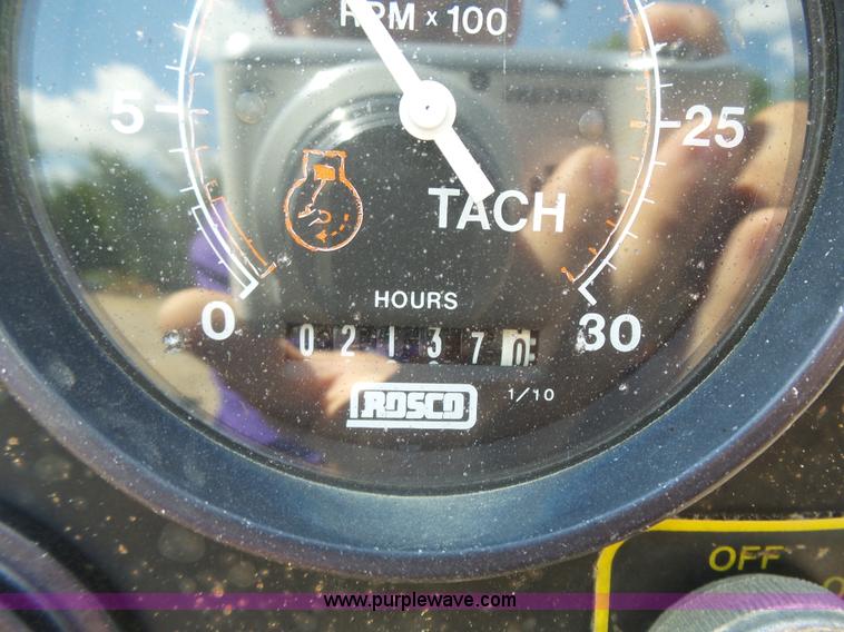 image for item DA2752 1997 Rosco RA200 pot hole patcher