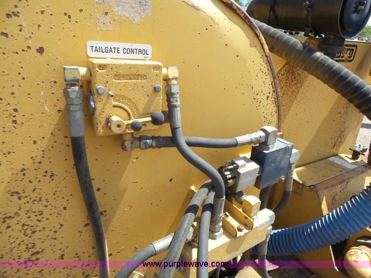 image for item DA2752 1997 Rosco RA200 pot hole patcher