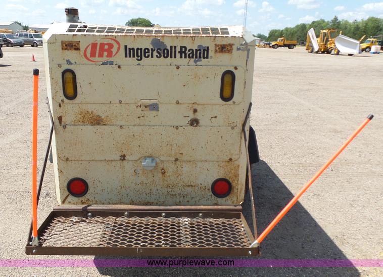 image for item DA2753 1998 Ingersoll Rand 375 air compressor