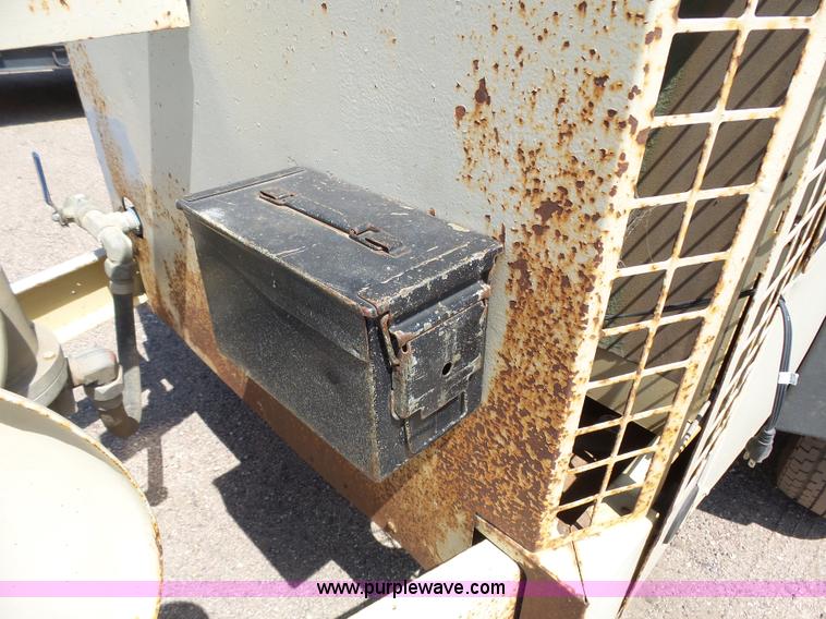 image for item DA2753 1998 Ingersoll Rand 375 air compressor