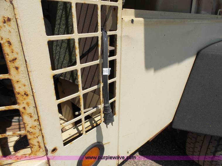 image for item DA2753 1998 Ingersoll Rand 375 air compressor