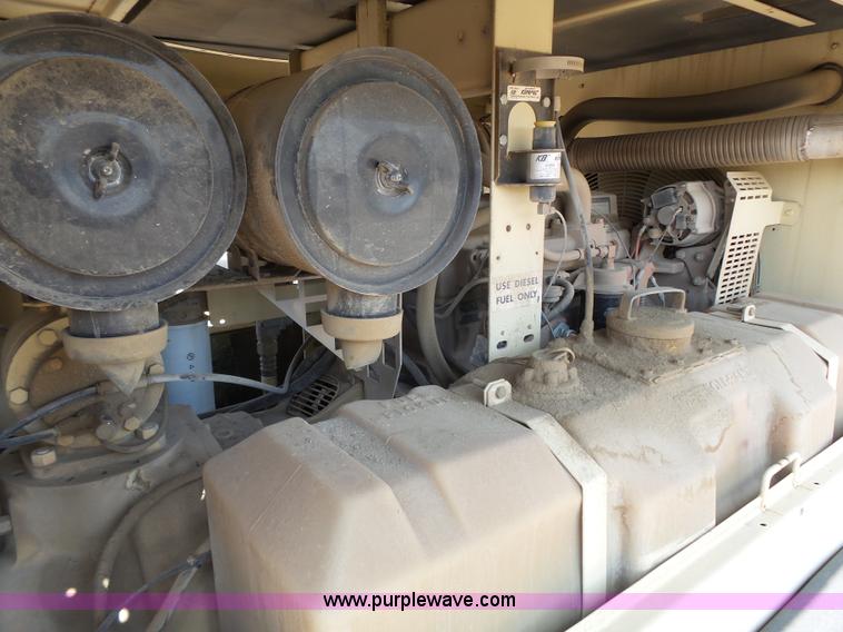 image for item DA2753 1998 Ingersoll Rand 375 air compressor