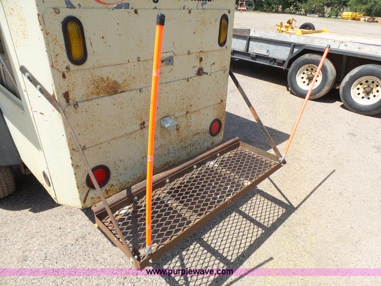 image for item DA2753 1998 Ingersoll Rand 375 air compressor