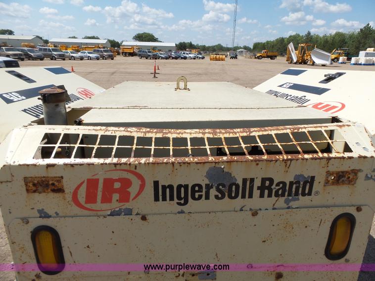image for item DA2753 1998 Ingersoll Rand 375 air compressor