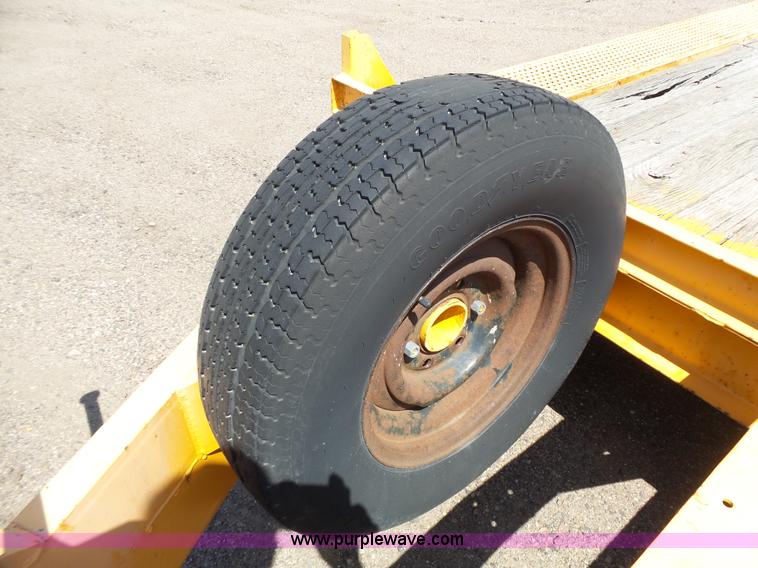 image for item DA2755 1991 shop built equipment trailer