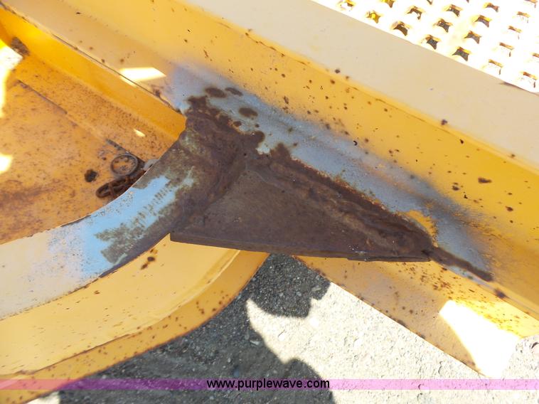 image for item DA2755 1991 shop built equipment trailer