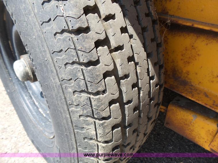 image for item DA2755 1991 shop built equipment trailer