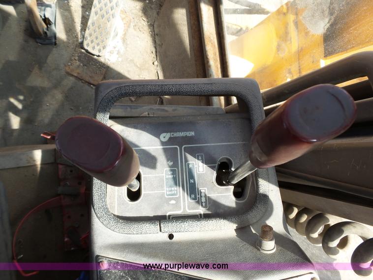 image for item DA2756 1984 Champion 730A motor grader