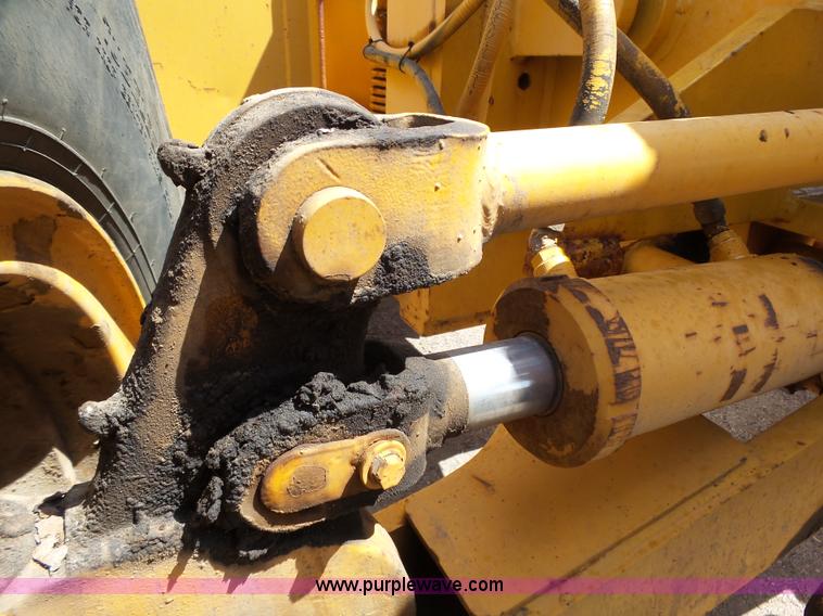 image for item DA2756 1984 Champion 730A motor grader