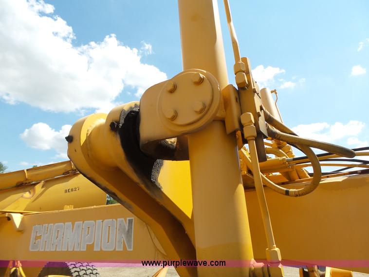 image for item DA2756 1984 Champion 730A motor grader