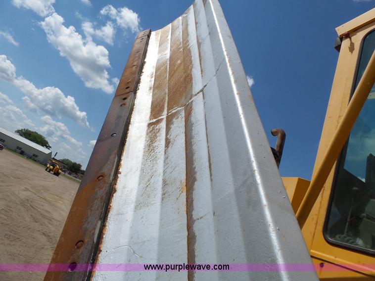 image for item DA2756 1984 Champion 730A motor grader