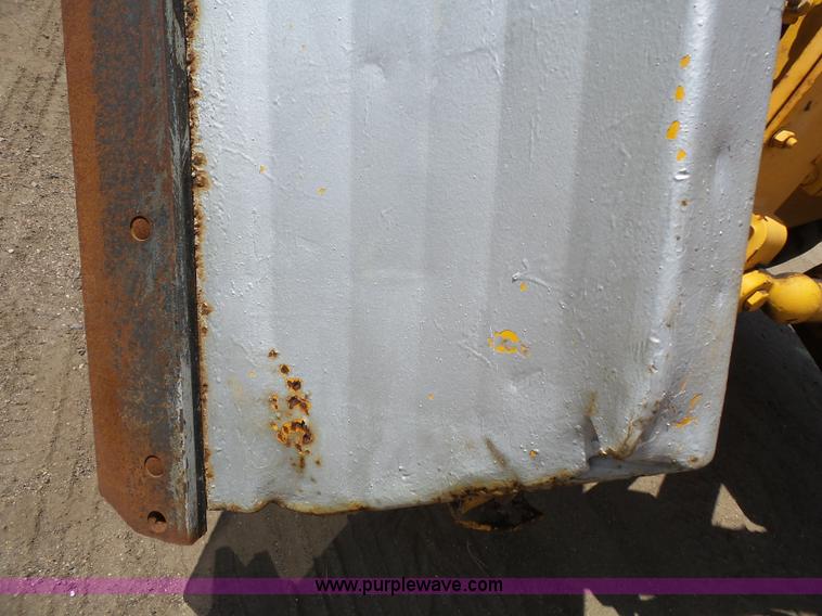 image for item DA2756 1984 Champion 730A motor grader