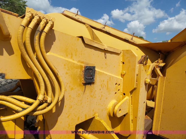image for item DA2756 1984 Champion 730A motor grader