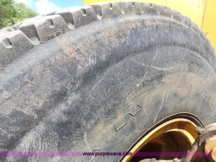 image for item DA2756 1984 Champion 730A motor grader