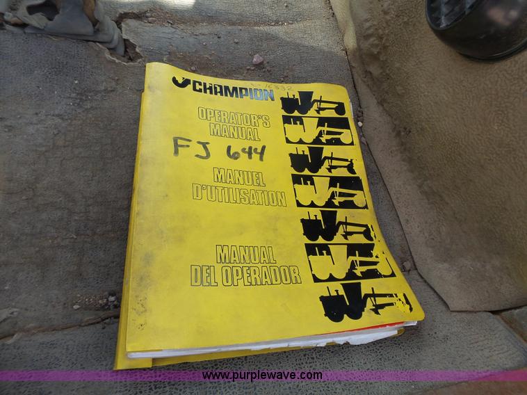 image for item DA2756 1984 Champion 730A motor grader