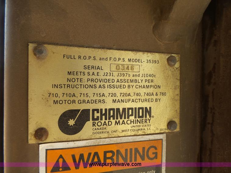 image for item DA2756 1984 Champion 730A motor grader