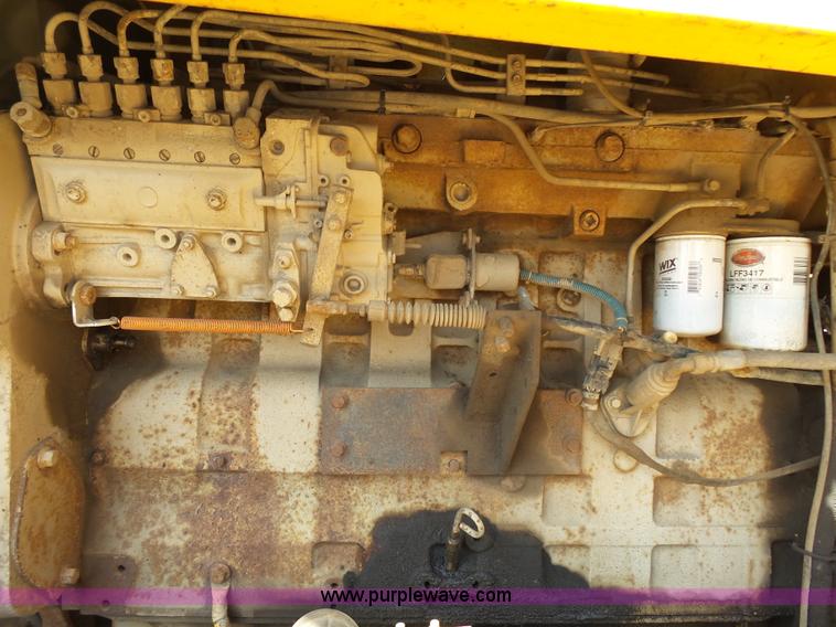 image for item DA2756 1984 Champion 730A motor grader