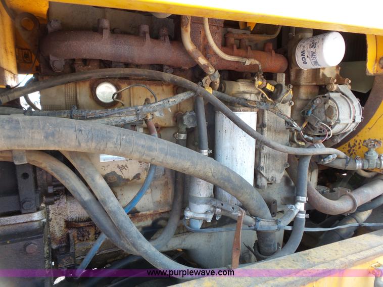 image for item DA2756 1984 Champion 730A motor grader