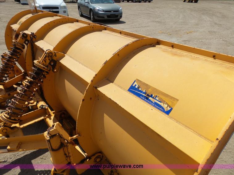 image for item DA2757 1995 International 4700 dump truck