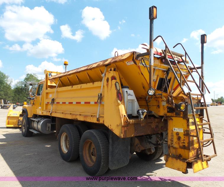 image for item DA2758 1996 International 2554 dump truck