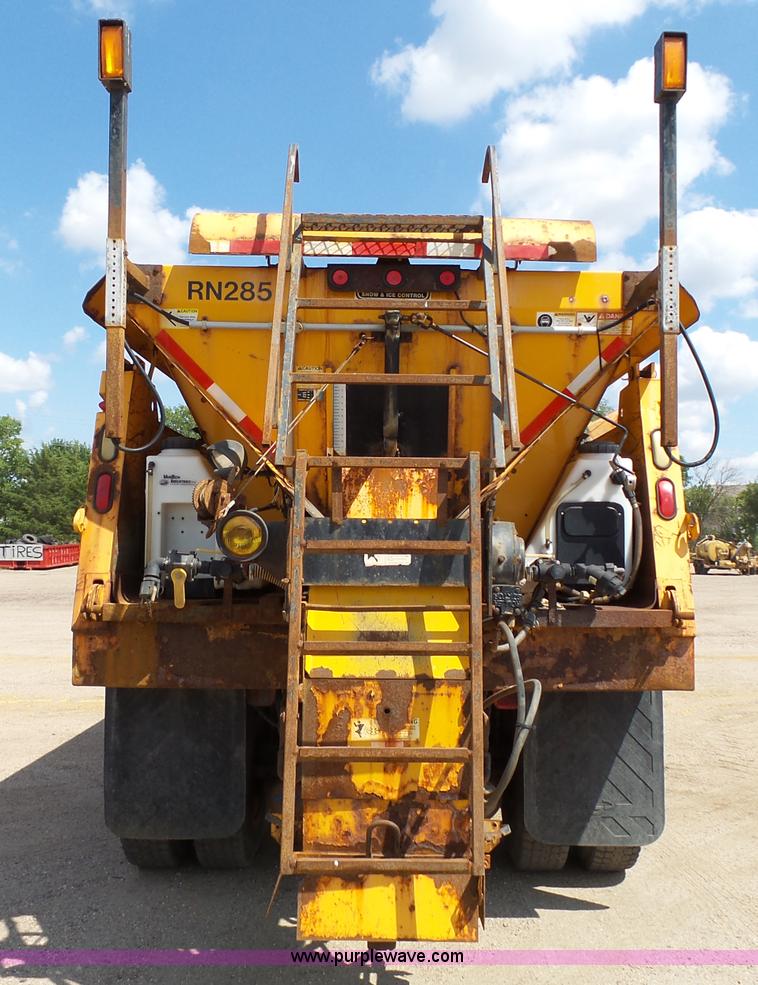 image for item DA2758 1996 International 2554 dump truck