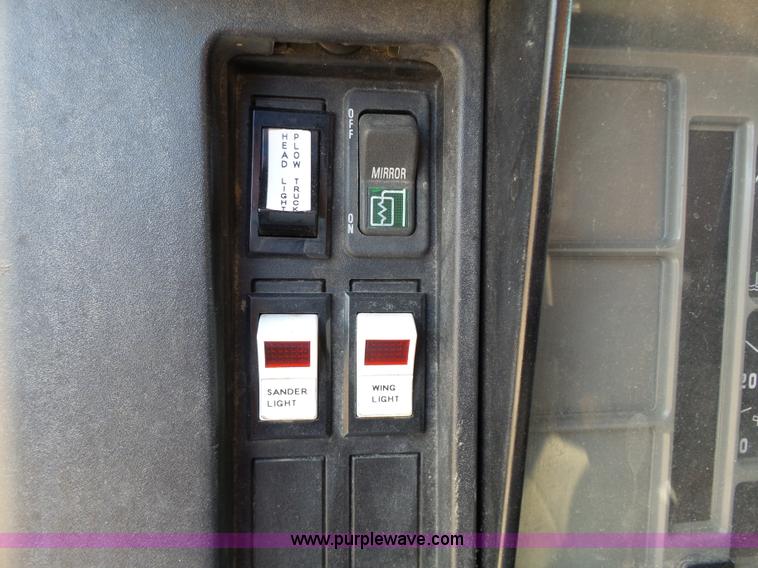 image for item DA2758 1996 International 2554 dump truck