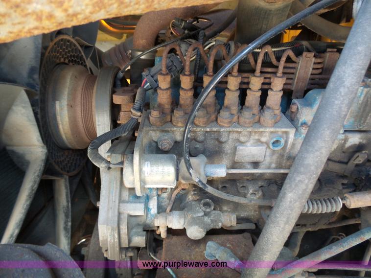 image for item DA2758 1996 International 2554 dump truck