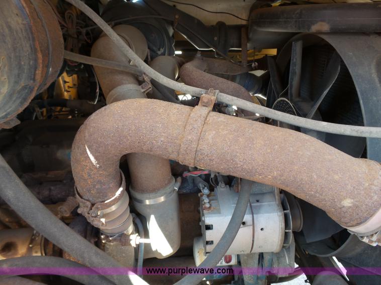 image for item DA2758 1996 International 2554 dump truck