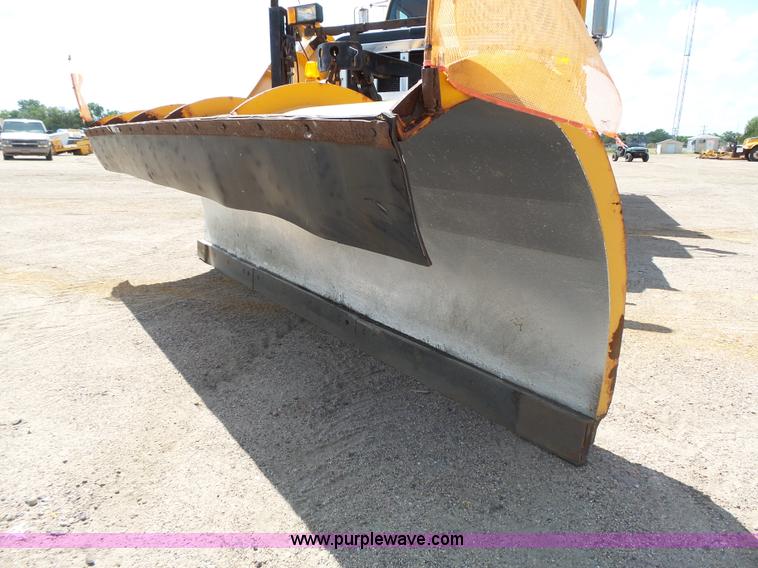 image for item DA2758 1996 International 2554 dump truck