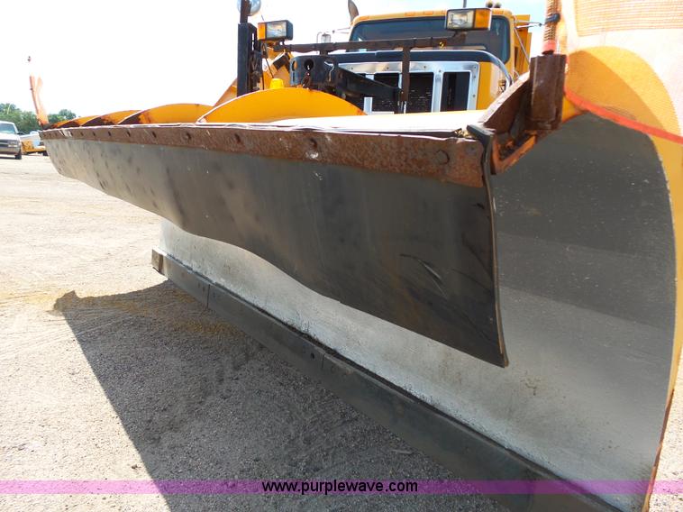 image for item DA2758 1996 International 2554 dump truck