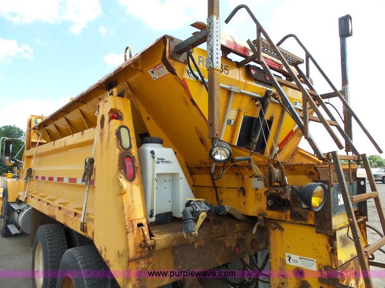 image for item DA2758 1996 International 2554 dump truck