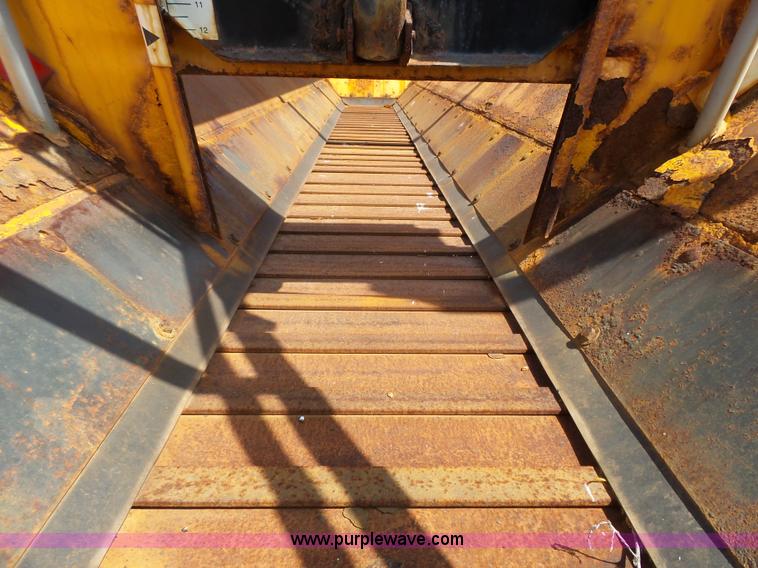 image for item DA2758 1996 International 2554 dump truck