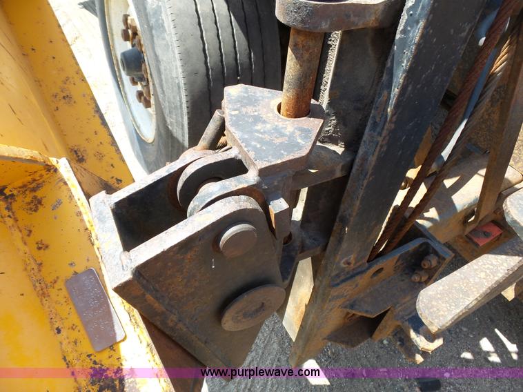 image for item DA2758 1996 International 2554 dump truck