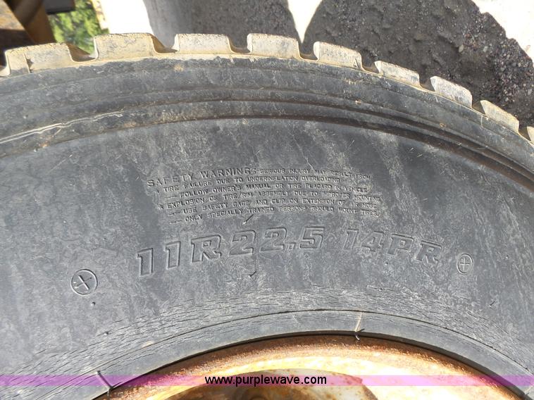 image for item DA2758 1996 International 2554 dump truck