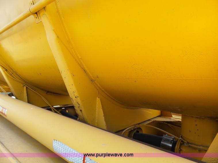 image for item DA2761 1971 tank trailer