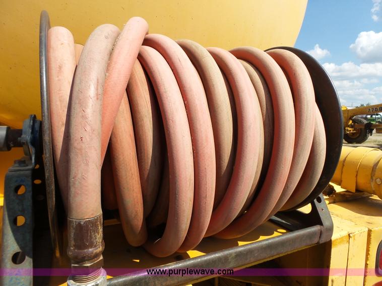 image for item DA2761 1971 tank trailer