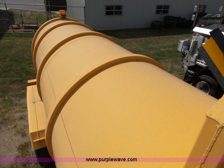 image for item DA2761 1971 tank trailer