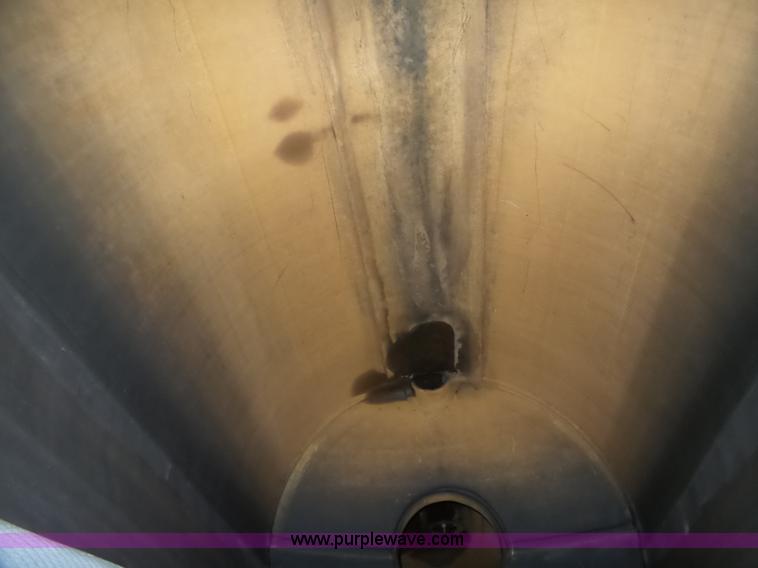 image for item DA2761 1971 tank trailer