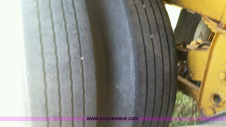 image for item DA2761 1971 tank trailer