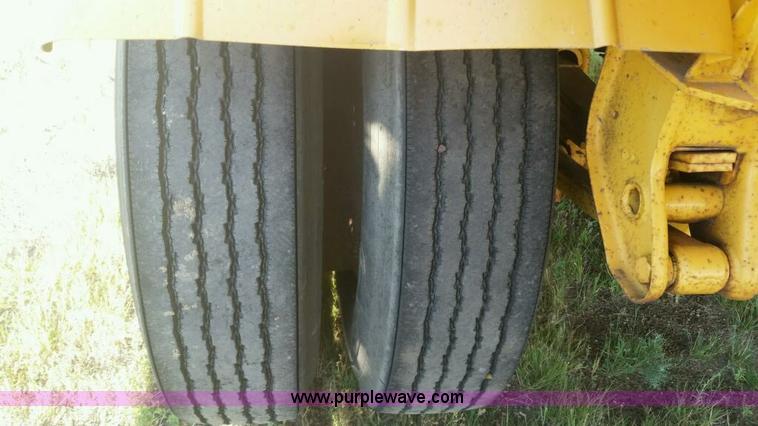 image for item DA2761 1971 tank trailer