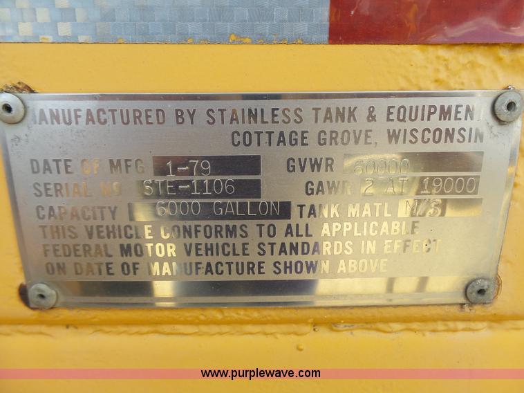 image for item DA2761 1971 tank trailer