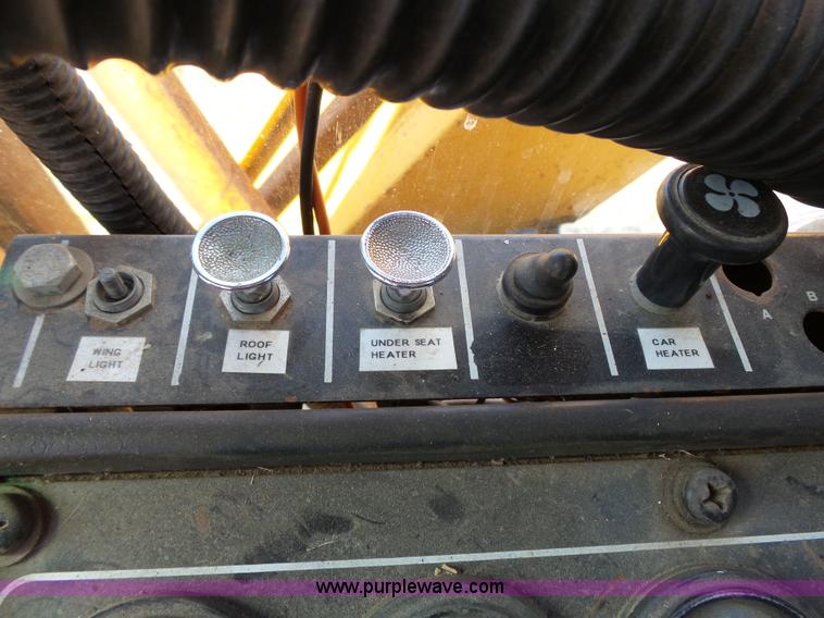 image for item DA2762 1985 Mitsubishi MG500 motor grader